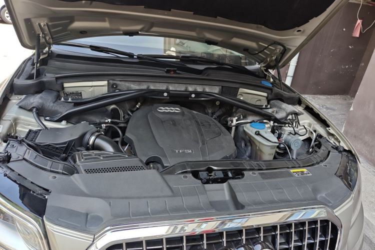 Used Audi Q5 2017 Plus 40 TFSI Technology Model Engine Bay