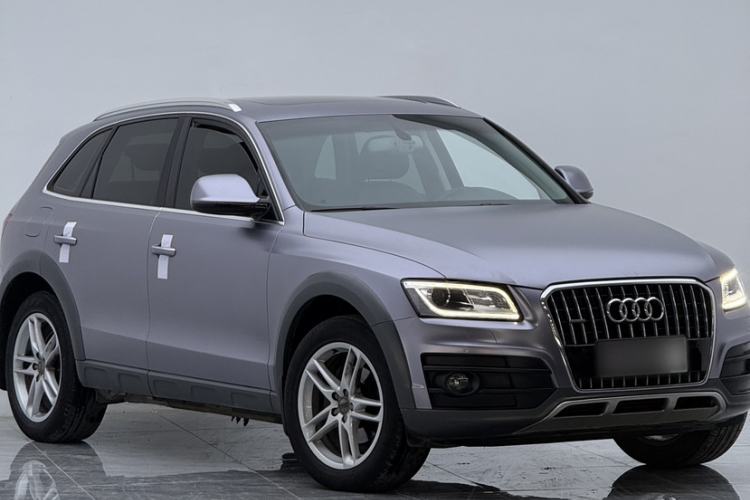 Used Audi Q5 2017 Plus 40 TFSI Technology Model Exterior 1