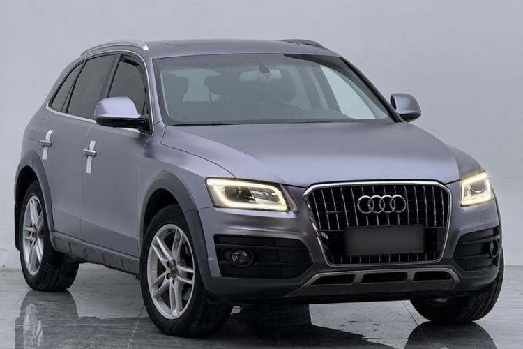 Used Audi Q5 2017 Plus 40 TFSI Technology Model Exterior 2