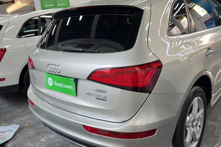 Used Audi Q5 2017 Plus 40 TFSI Ambition Model Exterior 4