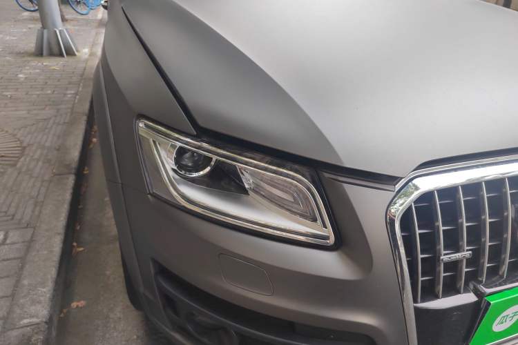 Used Audi Q5 2017 Plus 40 TFSI Technology Model Exterior 6