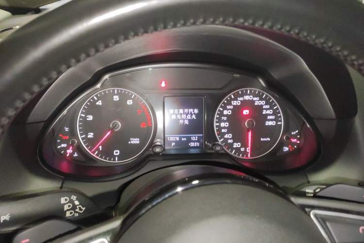 Used Audi Q5 2017 40 TFSI Comfort Model Instrument Cluster