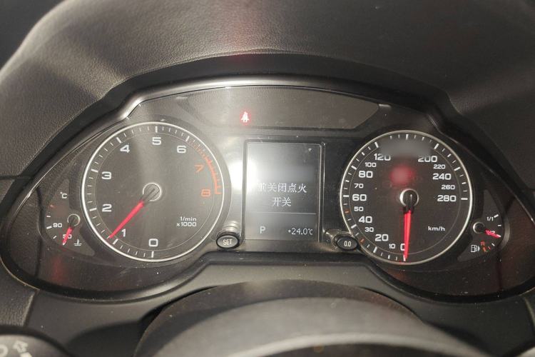 Used Audi Q5 2017 40 TFSI Ambition Edition Instrument Cluster