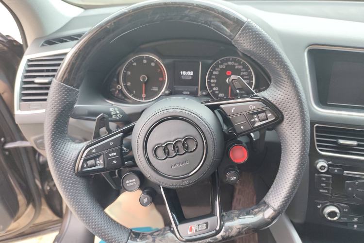 Used Audi Q5 2017 40 TFSI Technology Edition Interior 2