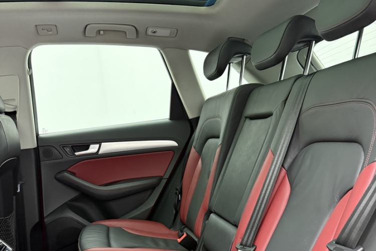 Used Audi Q5 2017 Plus 40 TFSI Technology Model Interior 3