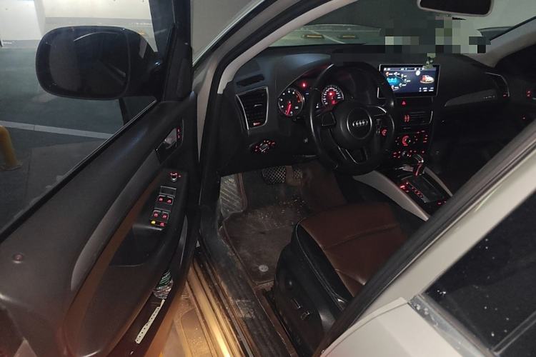 Used Audi Q5 2017 40 TFSI Ambition Edition Interior 3