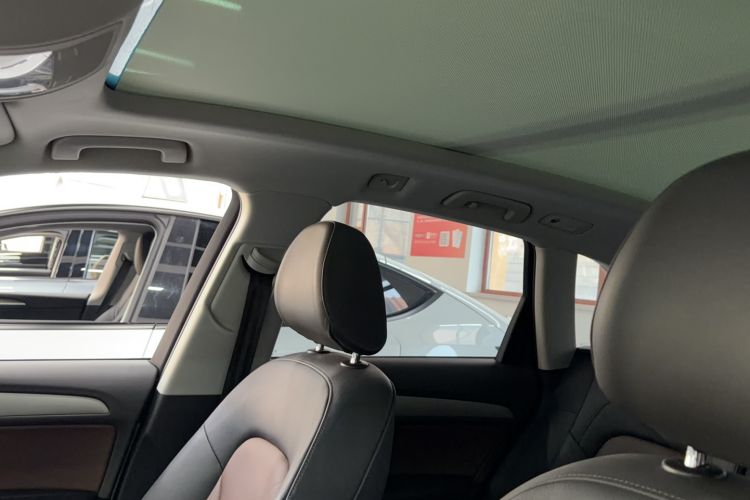 Used Audi Q5 2017 Plus 40 TFSI Ambition Model Interior 6