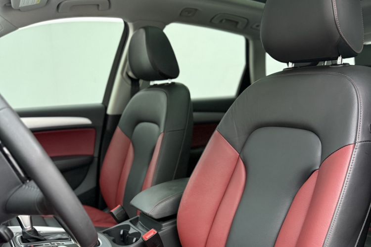 Used Audi Q5 2017 Plus 40 TFSI Technology Model Interior 6