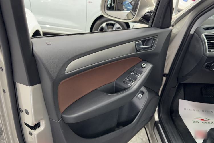 Used Audi Q5 2017 Plus 40 TFSI Ambition Model Interior 7