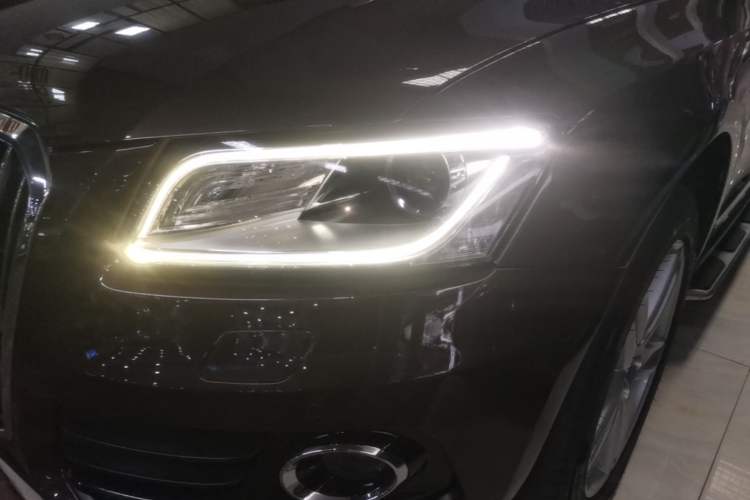 Used Audi Q5 2017 40 TFSI Technology Edition Left Front Headlight