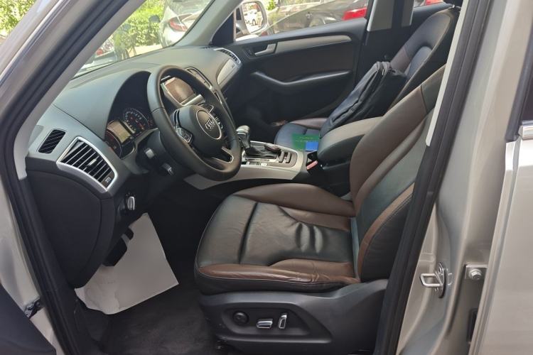 Used Audi Q5 2017 Plus 40 TFSI Technology Model Left Front Seat