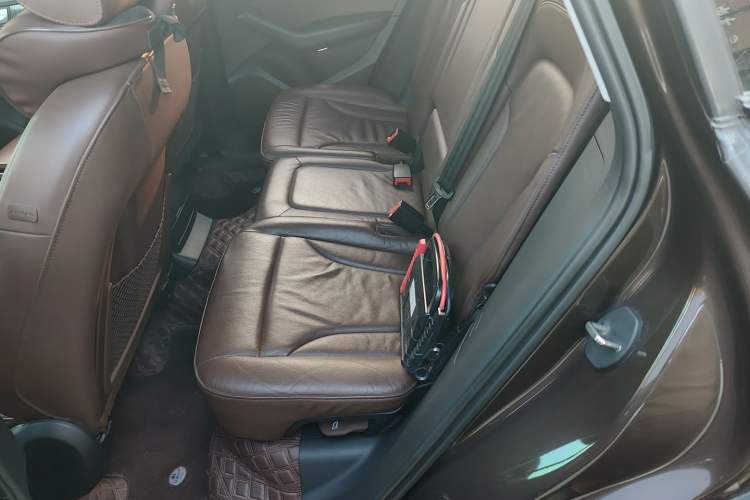 Used Audi Q5 2017 40 TFSI Technology Edition Left Rear Seat