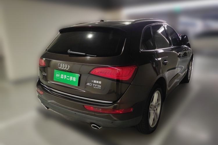 Used Audi Q5 2017 40 TFSI Comfort Model Rear Right 45 Deg