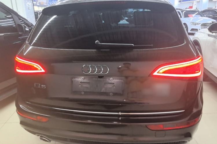 Used Audi Q5 2017 Plus 40 TFSI Ambition Model Rear