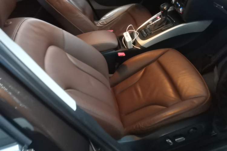 Used Audi Q5 2017 40 TFSI Technology Edition Right Front Seat