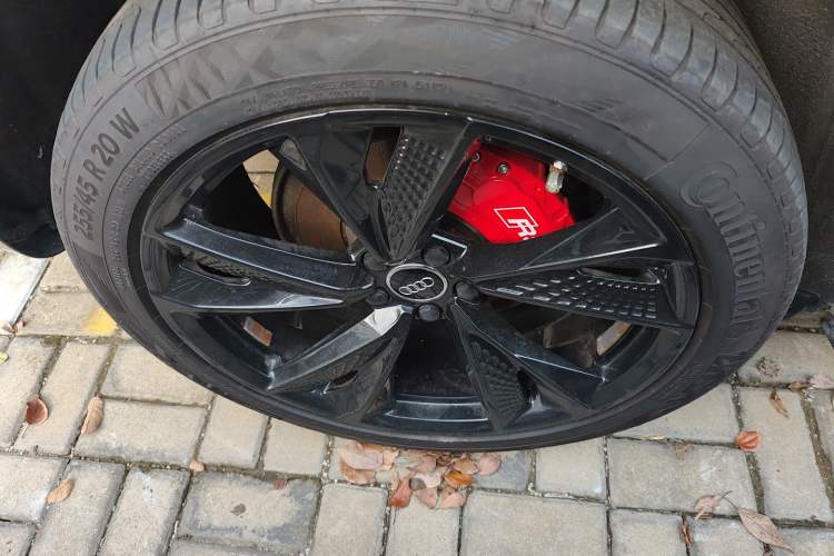 Used Audi Q5 2017 40 TFSI Technology Edition Right Rear Wheel Hub