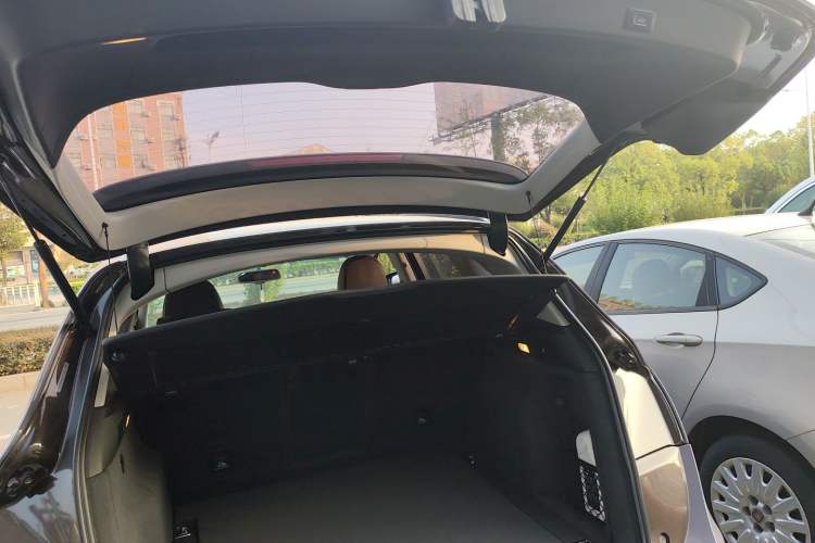 Used Audi Q5 2017 40 TFSI Technology Edition Trunk