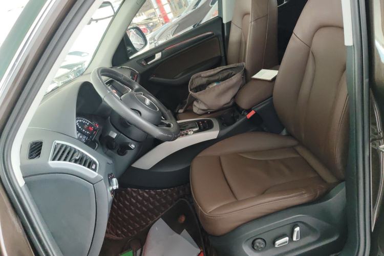 Used Audi Q5 2017 40 TFSI Ambition Edition Left Front Seat