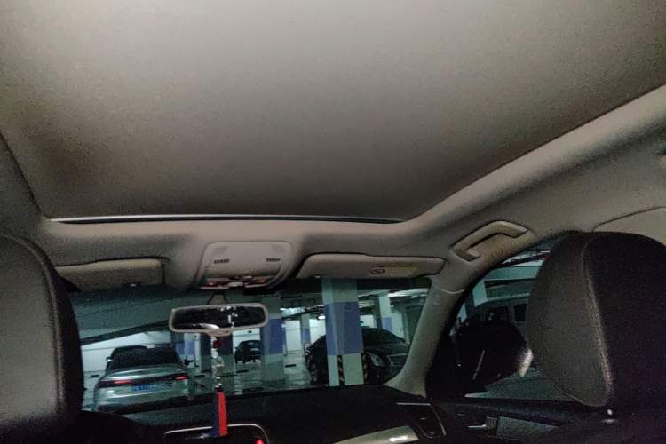 Used Audi Q5 2017 40 TFSI Comfort Model Headliner