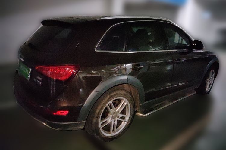 Used Audi Q5 2017 40 TFSI Comfort Model Rear Right 45 Deg