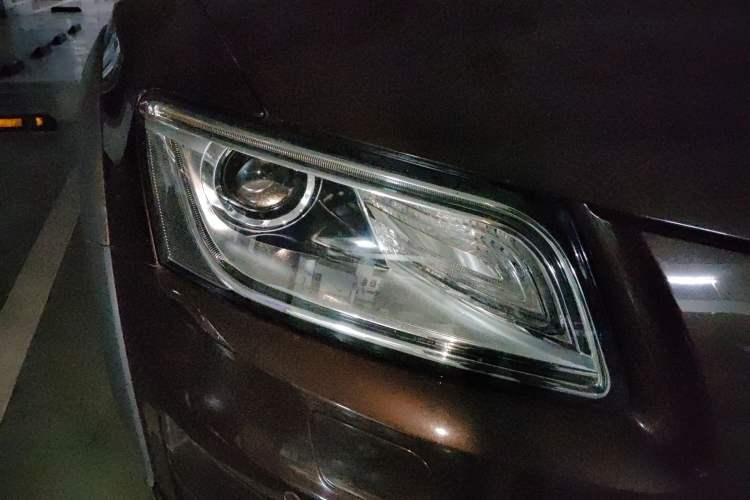 Used Audi Q5 2017 40 TFSI Comfort Model Right Front Headlight
