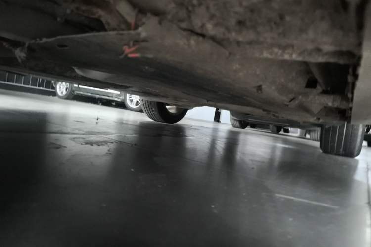 Used Audi Q5 2017 40 TFSI Comfort Model Chassis Front Left