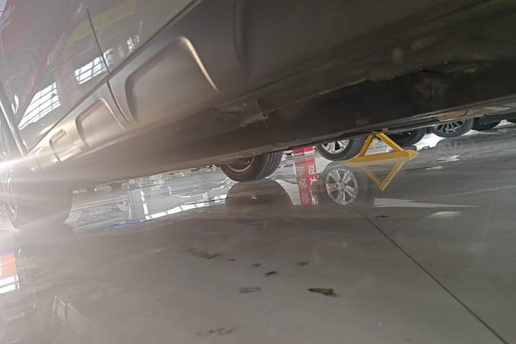 Used Audi Q5 2017 Plus 40 TFSI Technology Model Chassis Rear Left