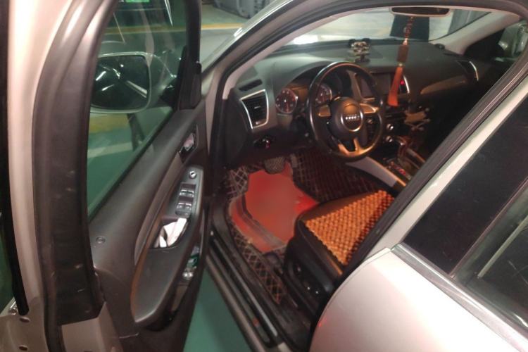 Used Audi Q5 2017 40 TFSI Ambition Edition Driver Seat