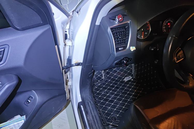 Used Audi Q5 2017 40 TFSI Ambition Edition Driver Seat
