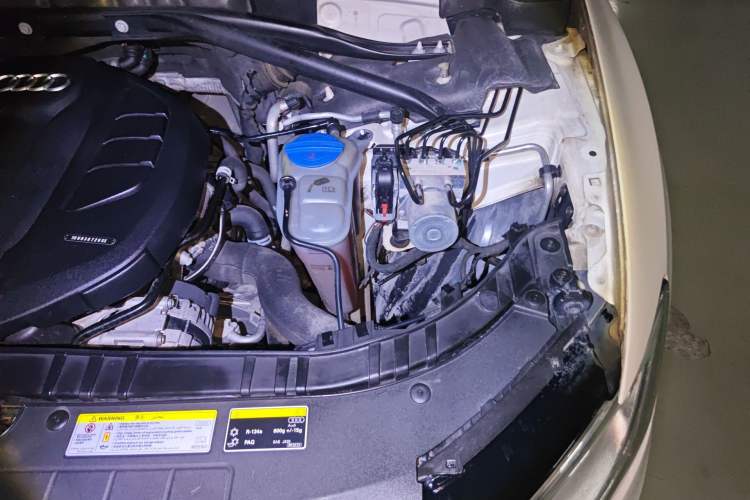 Used Audi Q5 2017 40 TFSI Ambition Edition Engine Bay Left