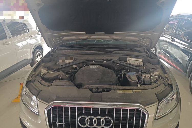Used Audi Q5 2017 Plus 40 TFSI Technology Model Engine Bay