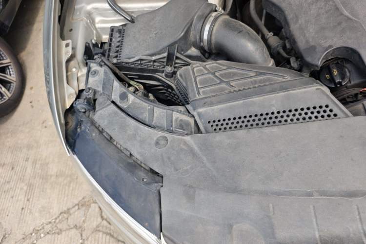 Used Audi Q5 2017 40 TFSI Ambition Edition Engine Bay Right