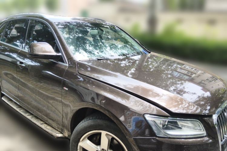Used Audi Q5 2017 Plus 40 TFSI Ambition Model Front Right 45 Deg