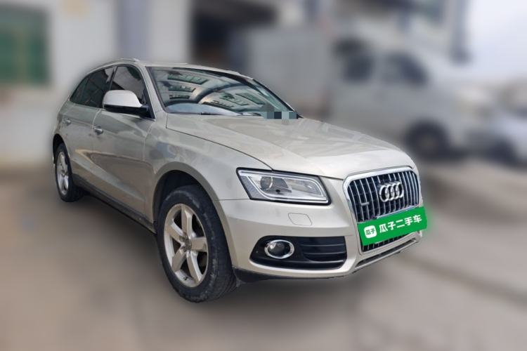 Used Audi Q5 2017 40 TFSI Ambition Edition Front Right 45 Deg
