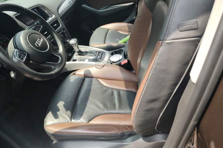 Used Audi Q5 2017 40 TFSI Technology Edition Left Front Seat