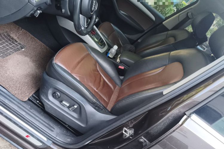 Used Audi Q5 2017 Plus 40 TFSI Ambition Model Left Front Seat