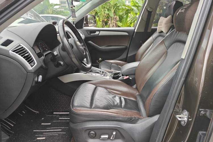 Used Audi Q5 2017 Plus 40 TFSI Technology Model Left Front Seat