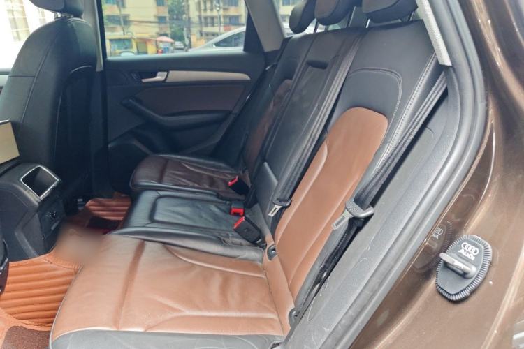 Used Audi Q5 2017 40 TFSI Ambition Edition Left Rear Seat