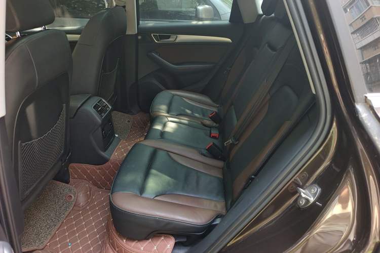 Used Audi Q5 2017 Plus 40 TFSI Technology Model Left Rear Seat