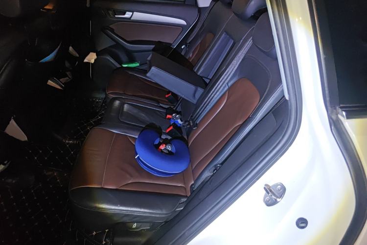 Used Audi Q5 2017 40 TFSI Ambition Edition Left Rear Seat