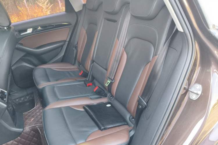 Used Audi Q5 2017 Plus 40 TFSI Technology Model Left Rear Seat