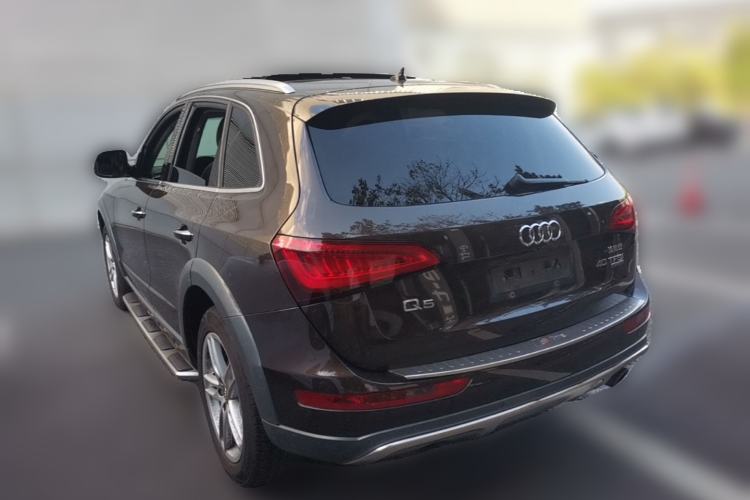 Used Audi Q5 2017 Plus 40 TFSI Comfort Model Rear Left 45 Deg