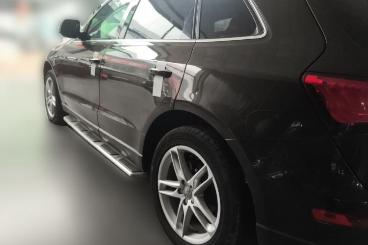 Used Audi Q5 2017 40 TFSI Comfort Model Rear Left 45 Deg