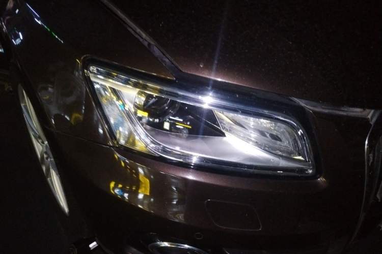 Used Audi Q5 2017 40 TFSI Comfort Model Right Front Headlight