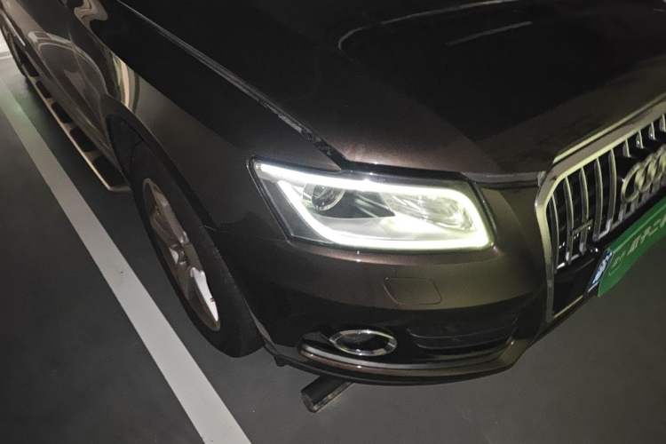 Used Audi Q5 2017 40 TFSI Ambition Edition Right Front Headlight