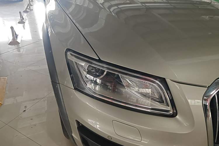 Used Audi Q5 2017 Plus 40 TFSI Technology Model Right Front Headlight