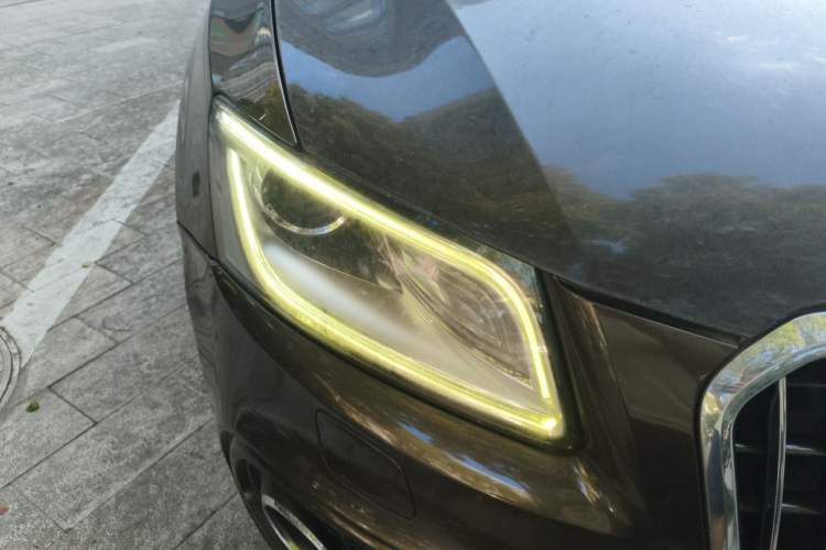 Used Audi Q5 2017 Plus 40 TFSI Ambition Model Right Front Headlight