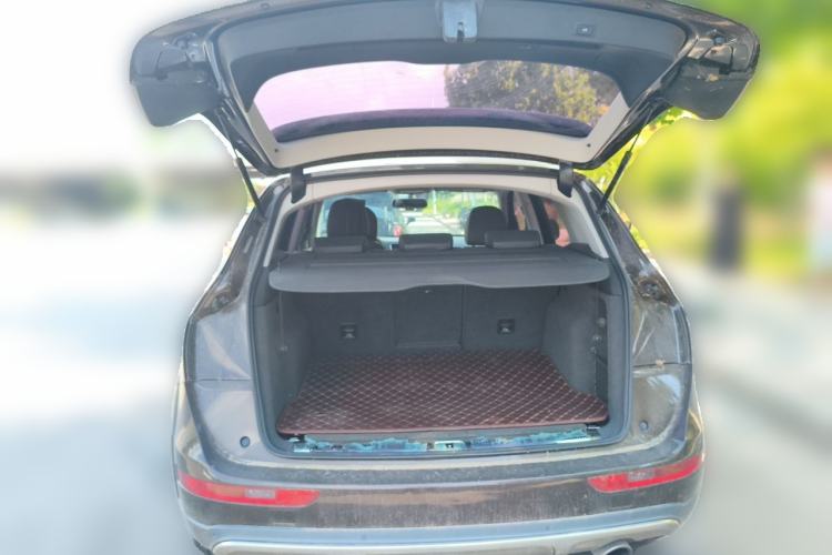 Used Audi Q5 2017 Plus 40 TFSI Technology Model Trunk