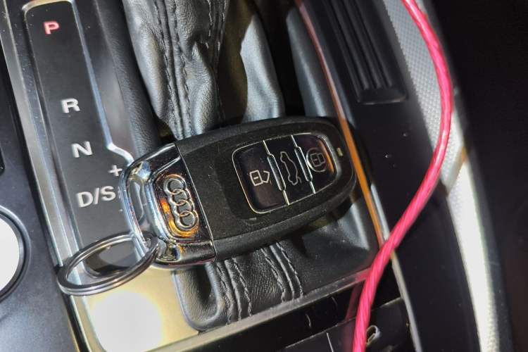 Used Audi Q5 2017 Plus 40 TFSI Technology Model Vehicle Key
