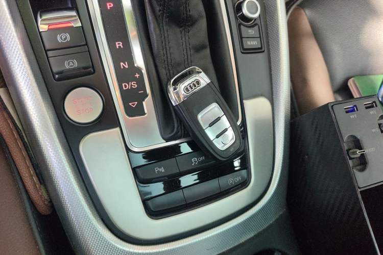 Used Audi Q5 2017 Plus 40 TFSI Technology Model Vehicle Key